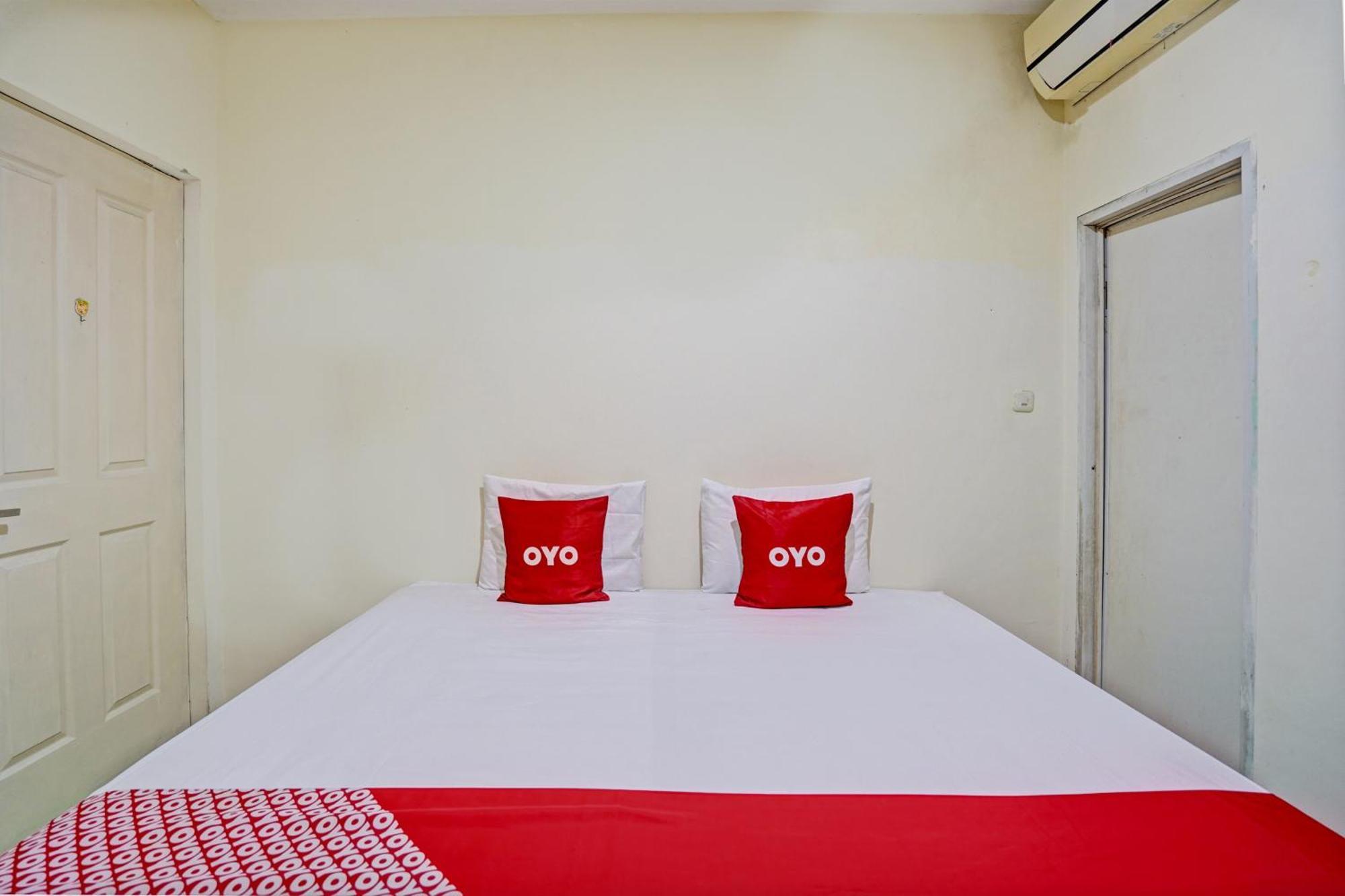 Oyo 93112 Garden Homestay 3 Merlion スラバヤ エクステリア 写真