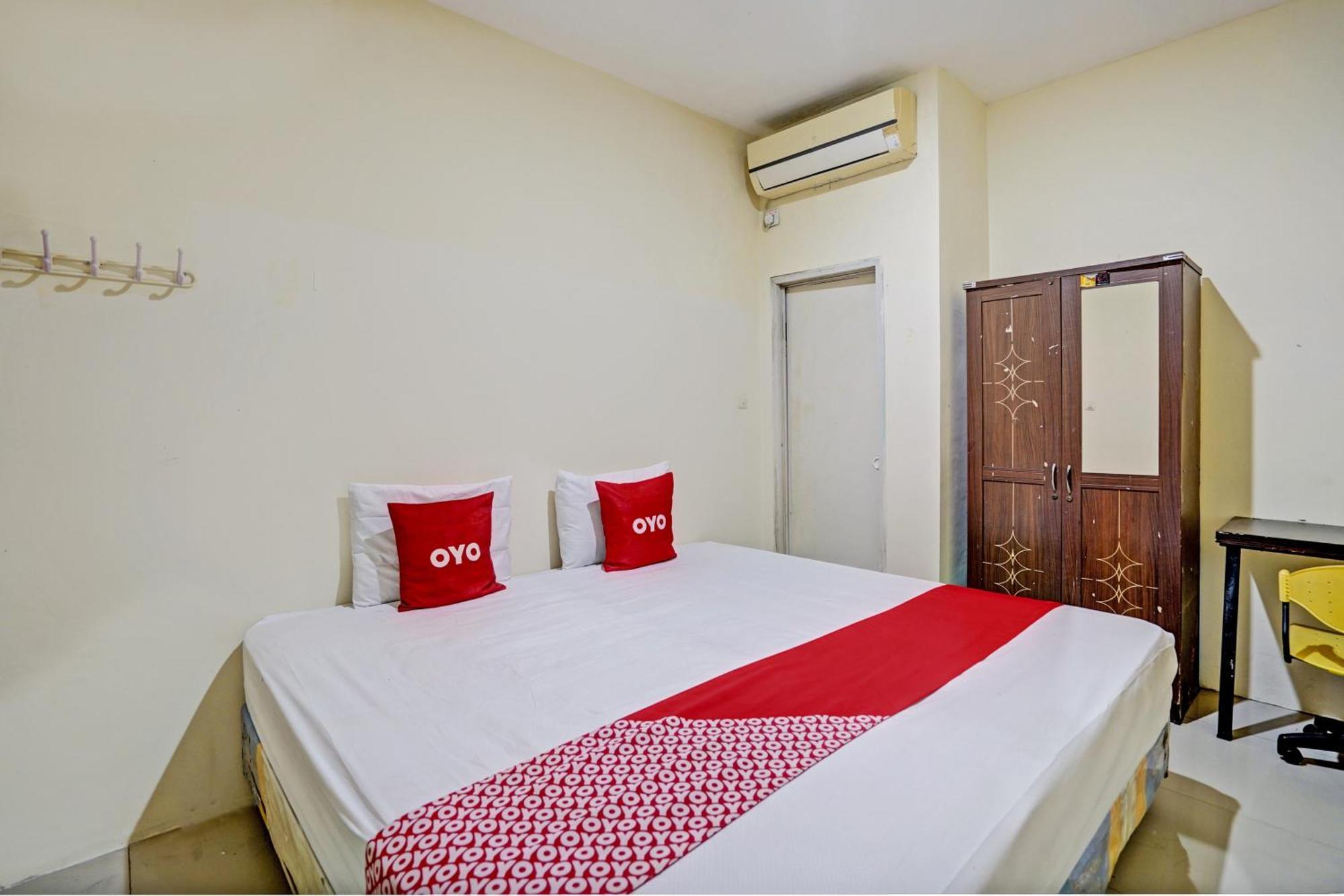 Oyo 93112 Garden Homestay 3 Merlion スラバヤ エクステリア 写真