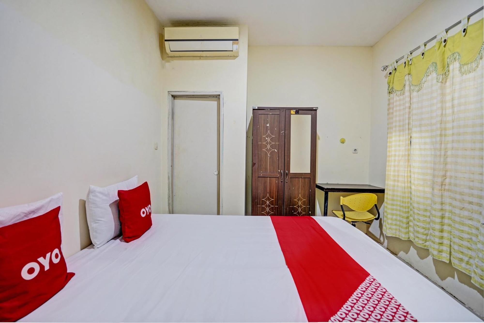 Oyo 93112 Garden Homestay 3 Merlion スラバヤ エクステリア 写真