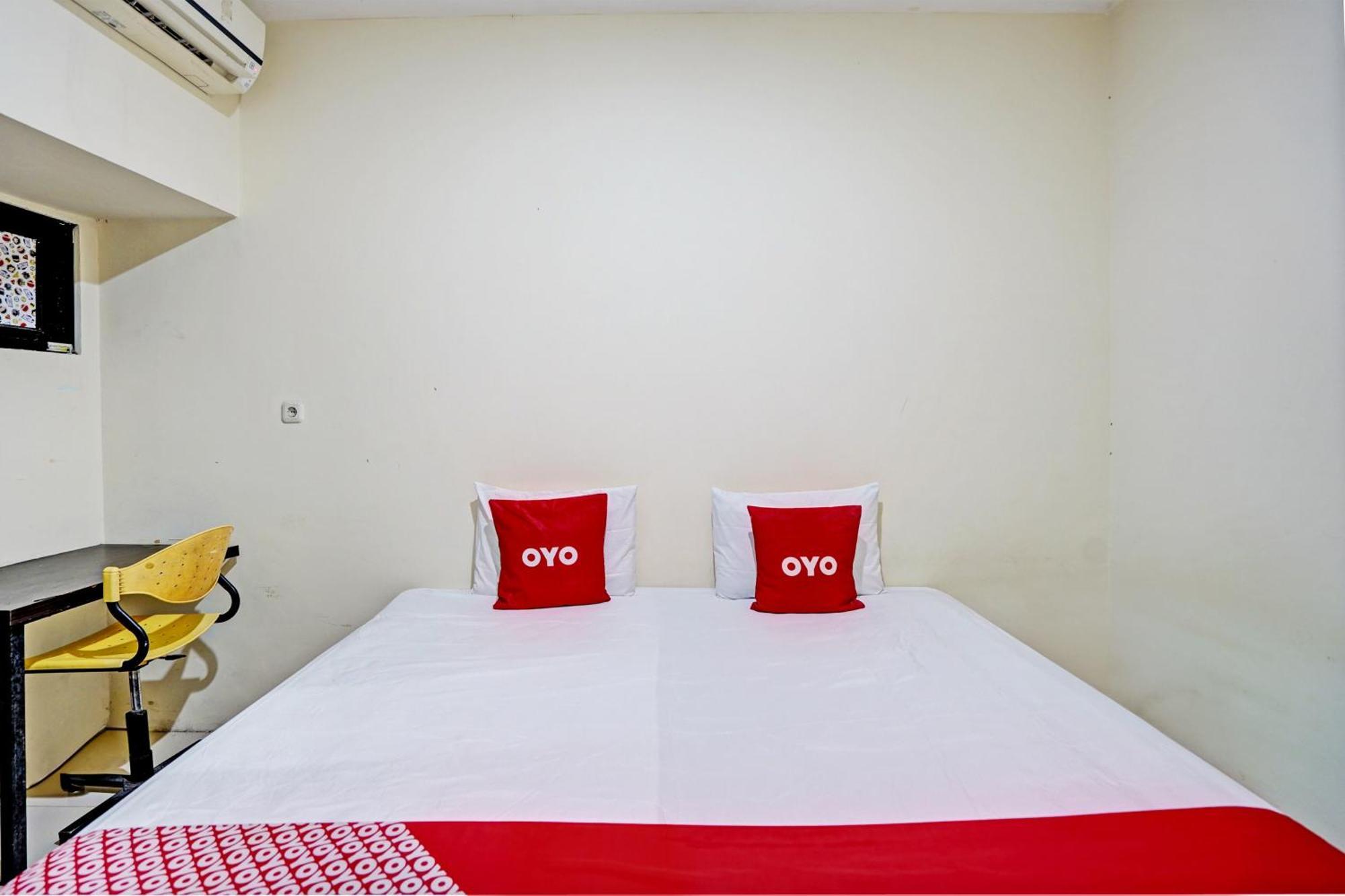 Oyo 93112 Garden Homestay 3 Merlion スラバヤ エクステリア 写真