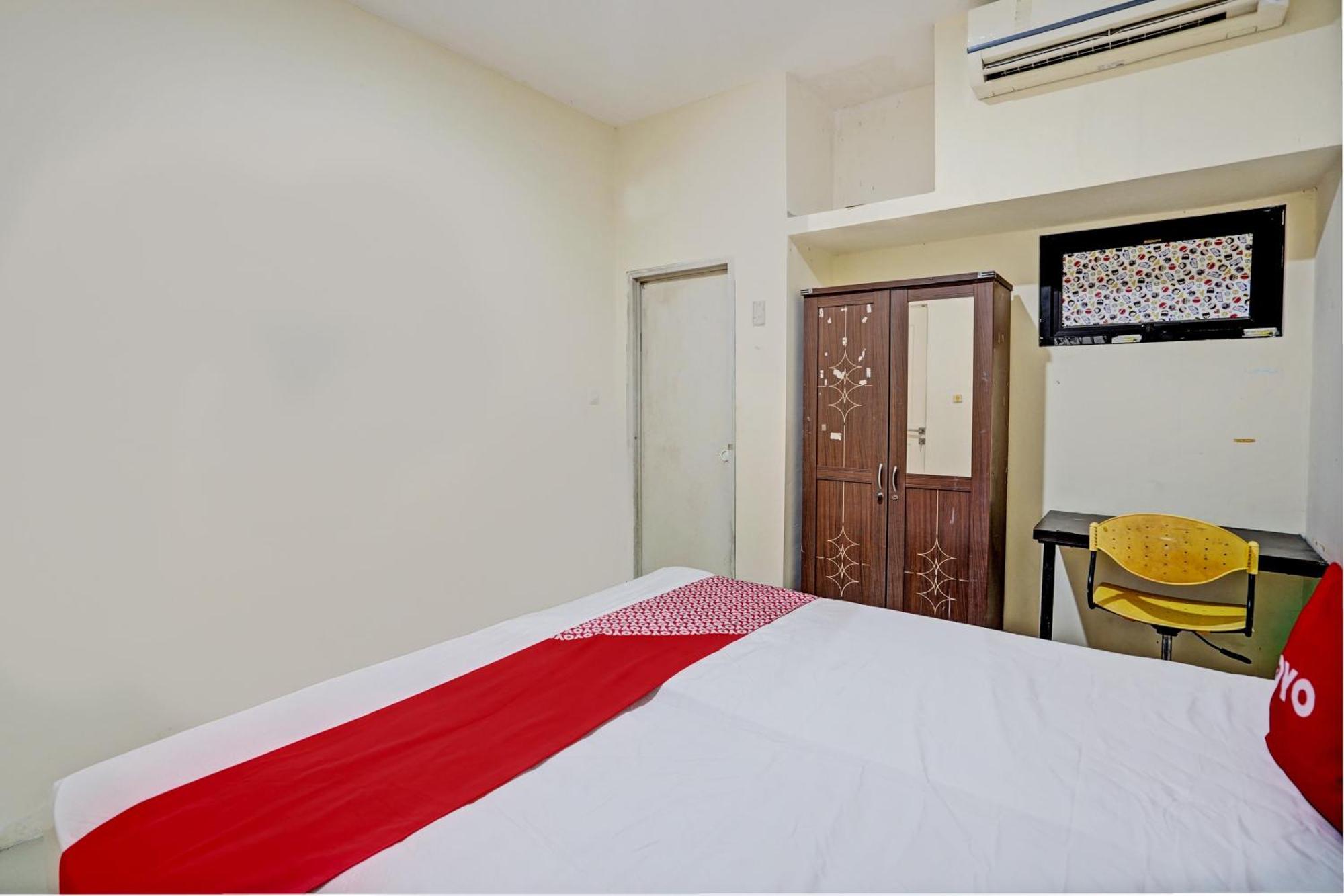 Oyo 93112 Garden Homestay 3 Merlion スラバヤ エクステリア 写真