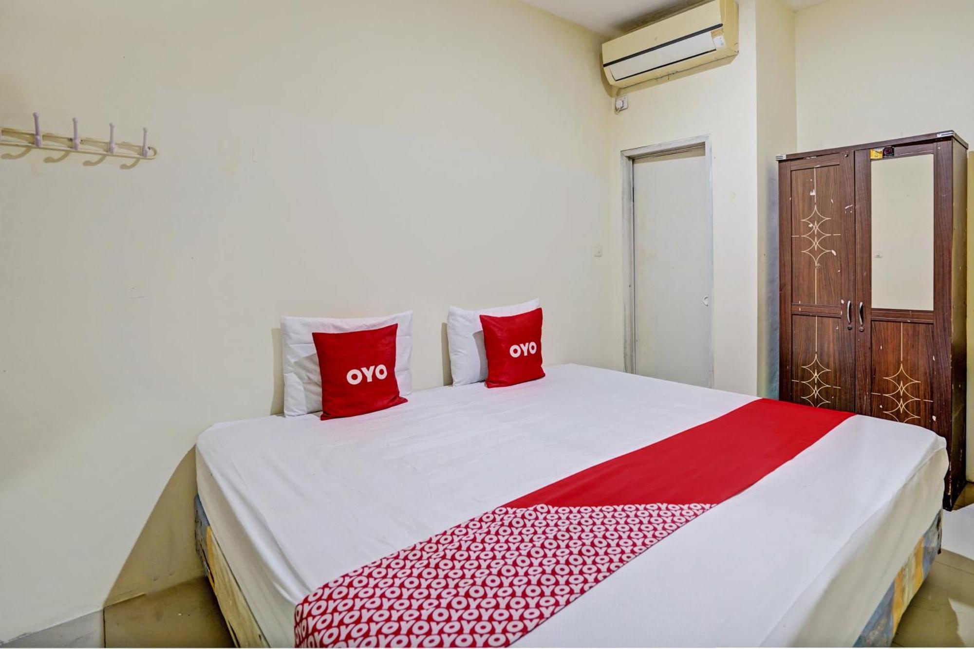 Oyo 93112 Garden Homestay 3 Merlion スラバヤ エクステリア 写真